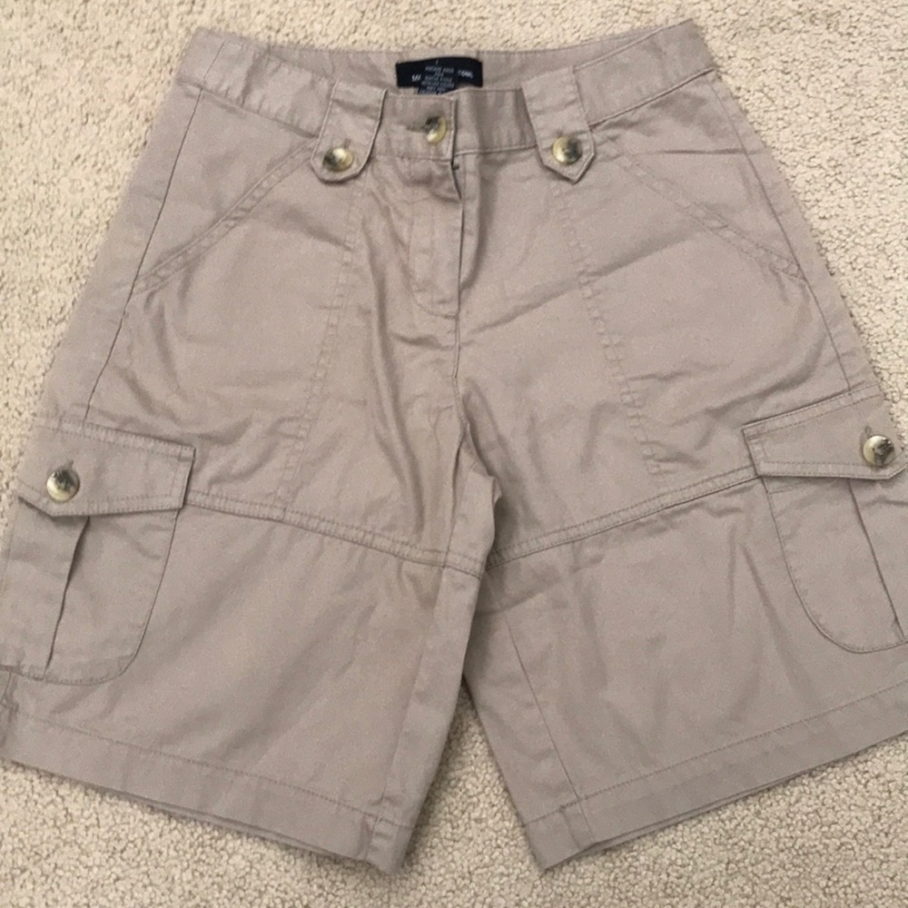 Moda International Shorts size 0